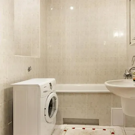 Centre 911 Flat Apartment Kyiv Exterior photo